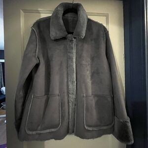 Vintage Grey Faux Fur Coat – Fits Like a Medium | Soft & Luxe Cold-Weather Glam